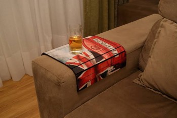 Bandeja para sofá personalizada