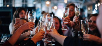 Festa de confraternização com sorteio de prêmios