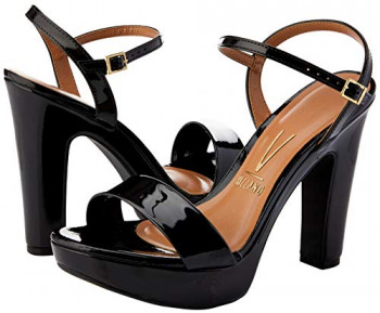 Sandália de salto alto