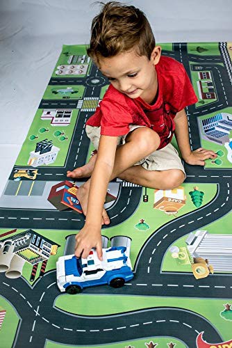 Tapete com pista de carrinhos