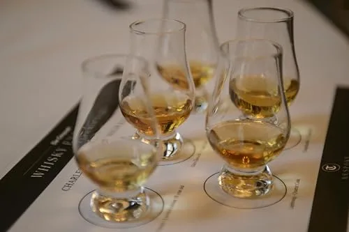 Copos próprios para whisky - foto 2