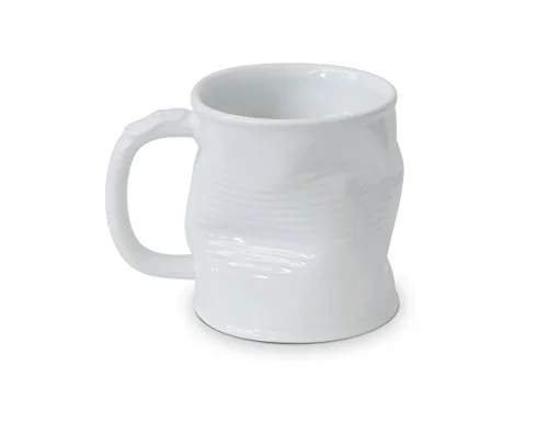 Caneca de cerâmica grande