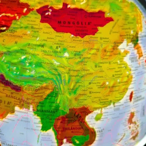 Globo terrestre iluminado - foto 6