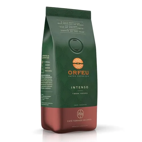 Café intenso em grãos