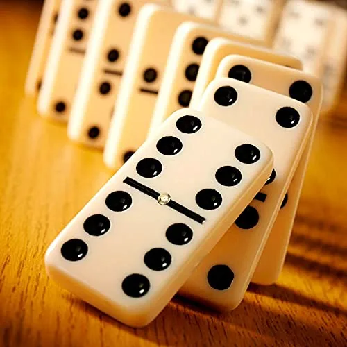 Dominó com estojo - foto 6