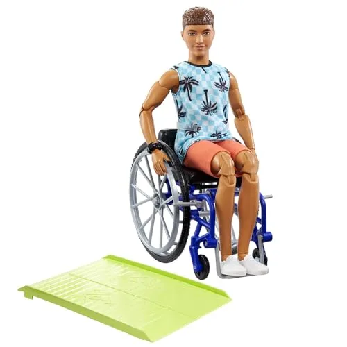 Boneco com cadeira de rodas e rampa