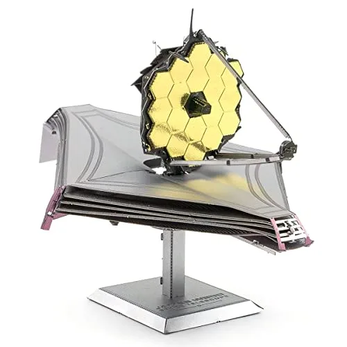 Miniatura de metal do telescópio espacial