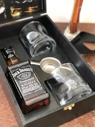 Box de whisky com copos e dosador - foto 4